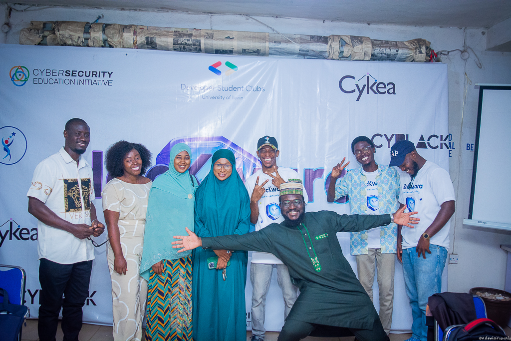 Group photo at HackWara 1.0